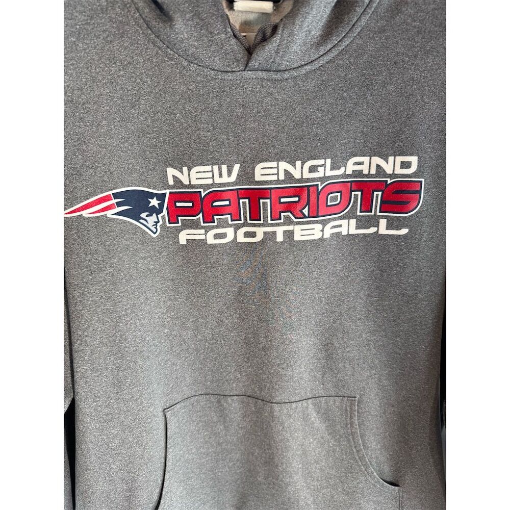 Team Apparel Gray New England Patriots Hoodie - Picture 2 of 9